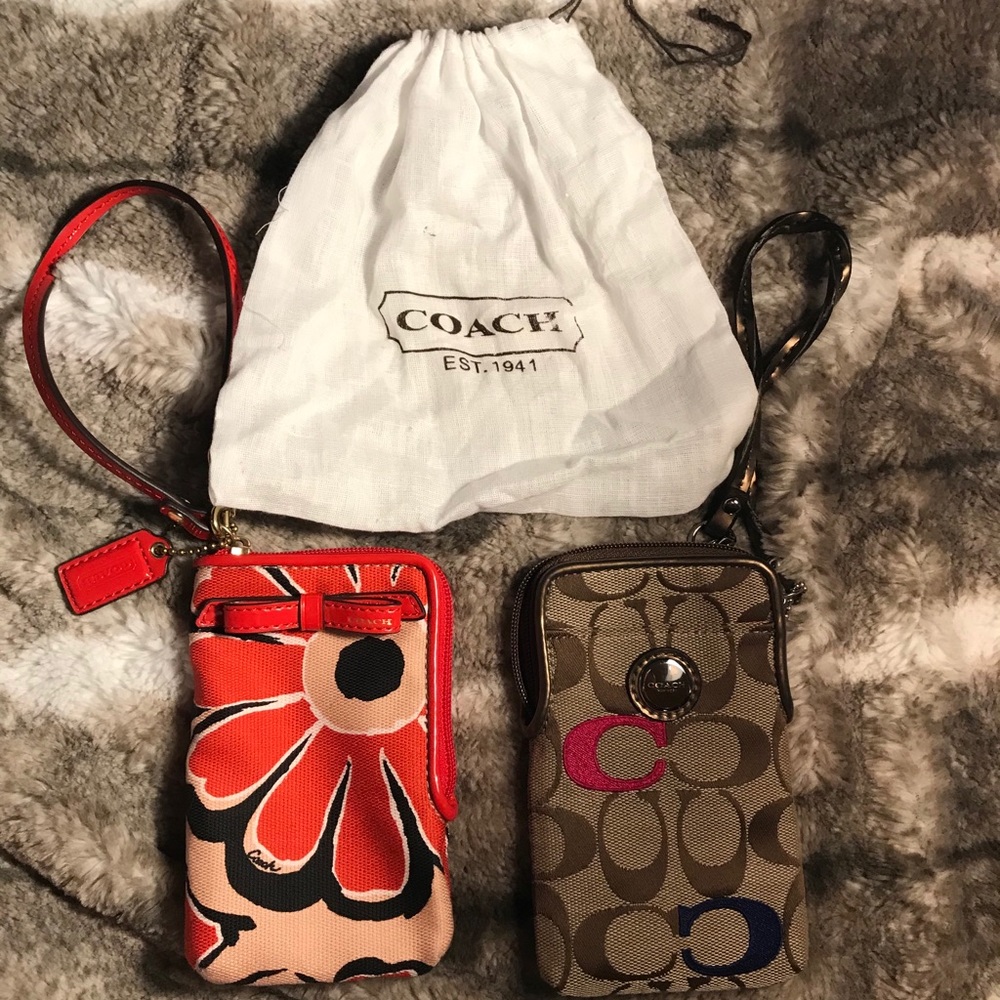 Authentic Coach Wristlets w Dust bag
